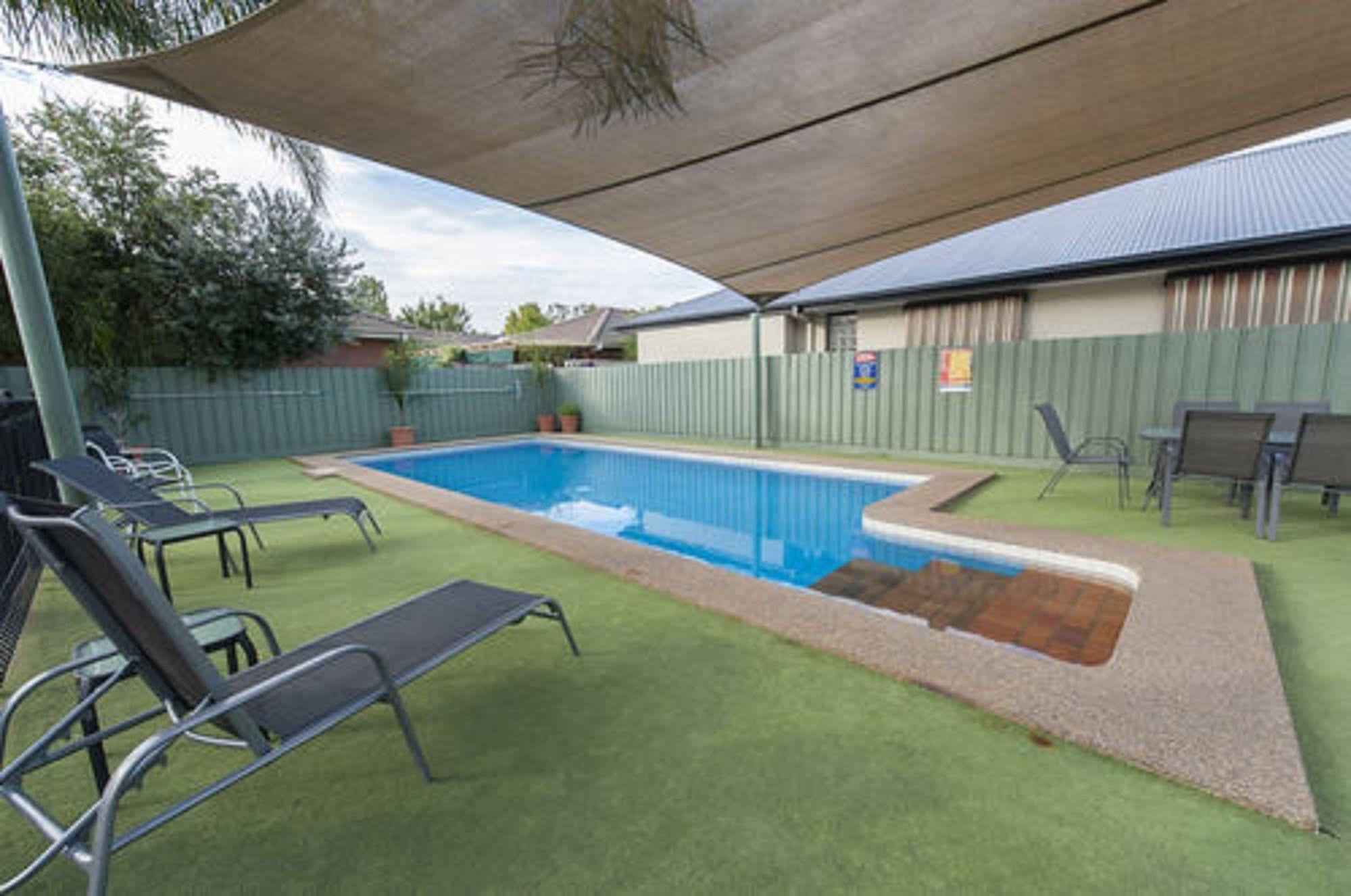 Garden City Motor Inn Wagga Wagga Exterior photo